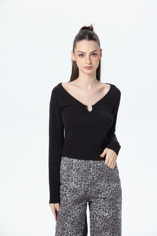 Polera Mujer Aplicación Escote Negro
